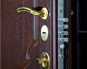 Замена замка на металлической двери Legran в Магнитогорске