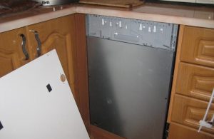 Установка фасада на посудомоечную машину в Магнитогорске